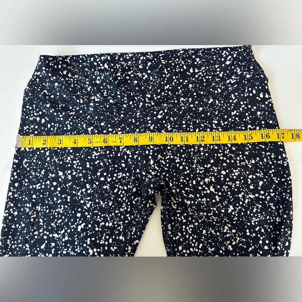 TORY BURCH CONFETTI NAVY BLUE/WHITE YOGA LEGGINGS Sz.M. LIGHT COMPRESSION - Picture 8 of 8
